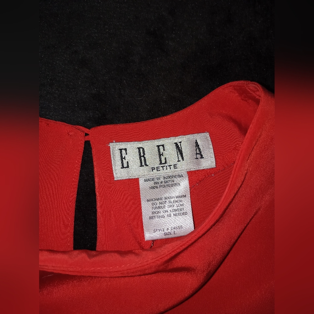 Red blouse - Picture 2 of 2